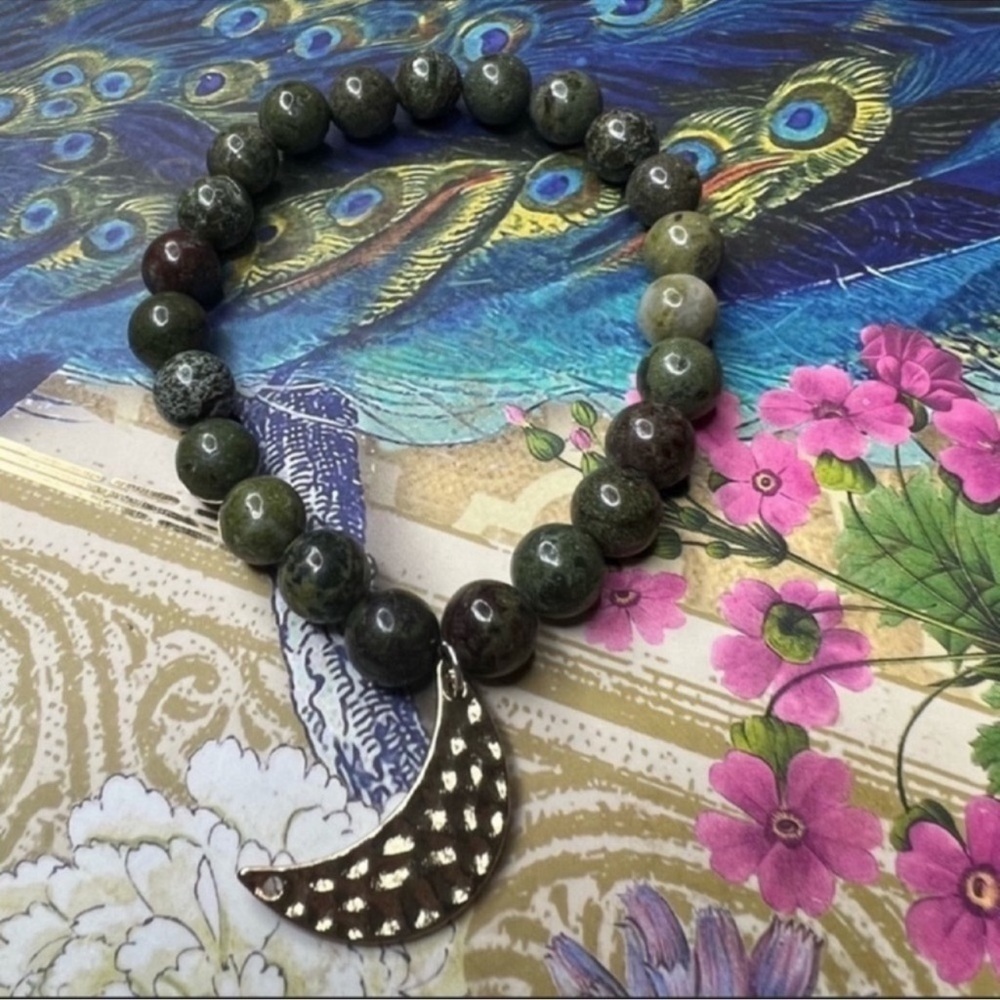Handmade Moss Agate Beaded Stretchy Bracelet With Gold Moon Charm NWT